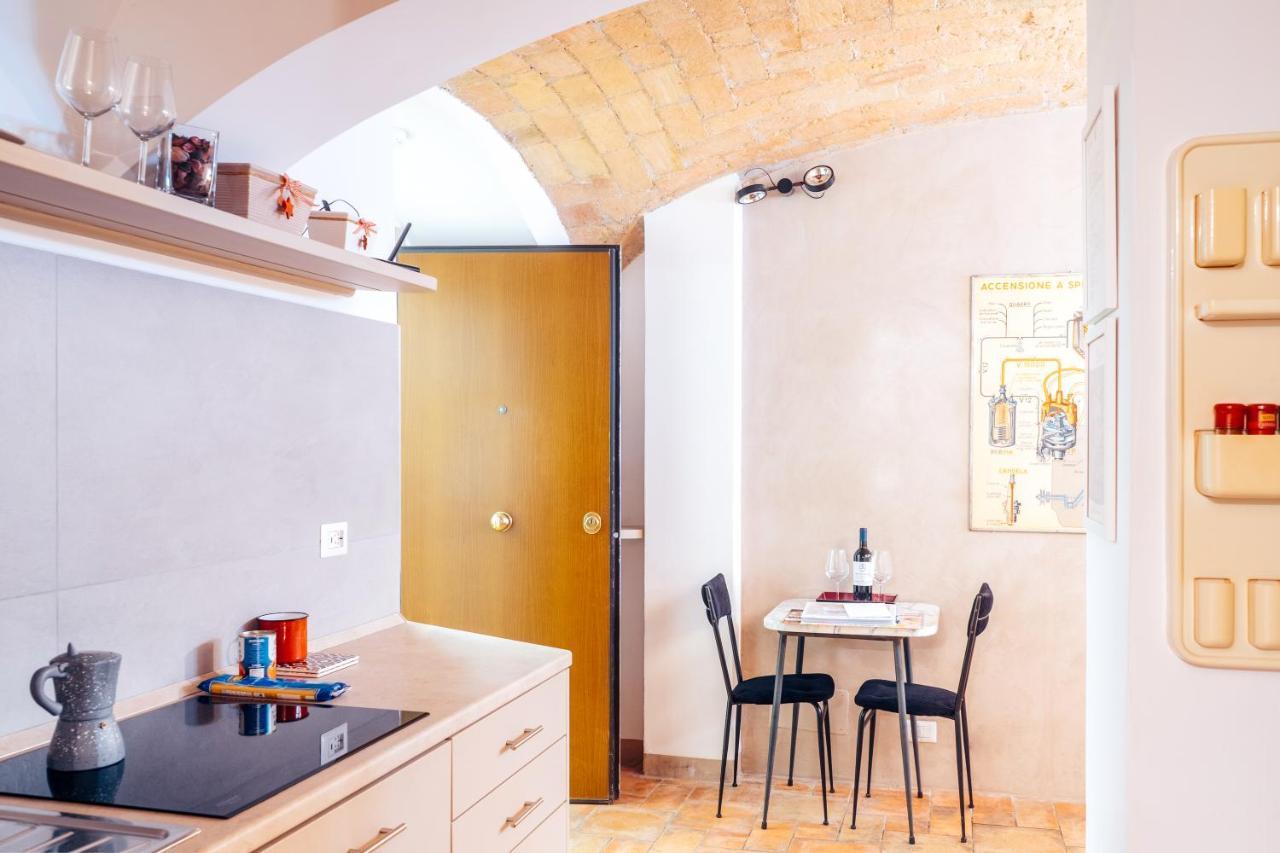 Restart Accommodations Rosa โรม ภายนอก รูปภาพ